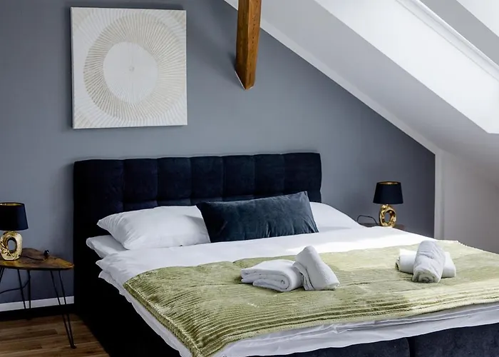 Uniqe I 115qm I 3 Schlafzimmer I Naehe Messe