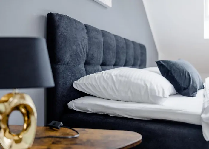 Uniqe I 115qm I 3 Schlafzimmer I Naehe Messe Appartamento